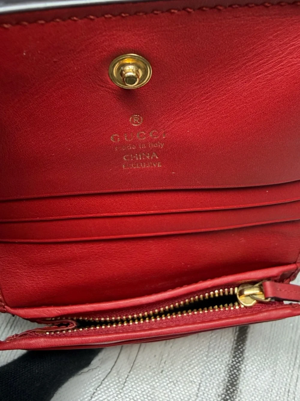PRE LOVED Auth Gucci GG Supreme Monogram Heart Embroidered Card Case Wallet Red - Picture 5 of 11